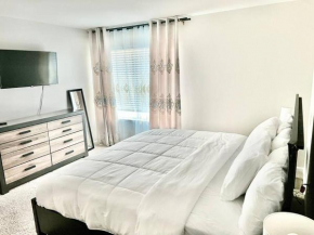 Spacious 3-bedroom house,5beds,office,gaming space